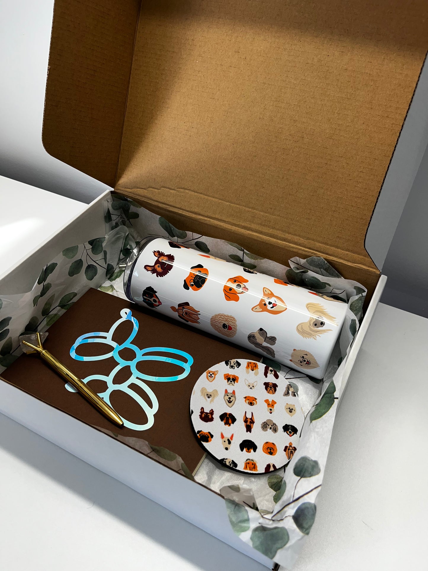 Dog gift box - Keila Makes It