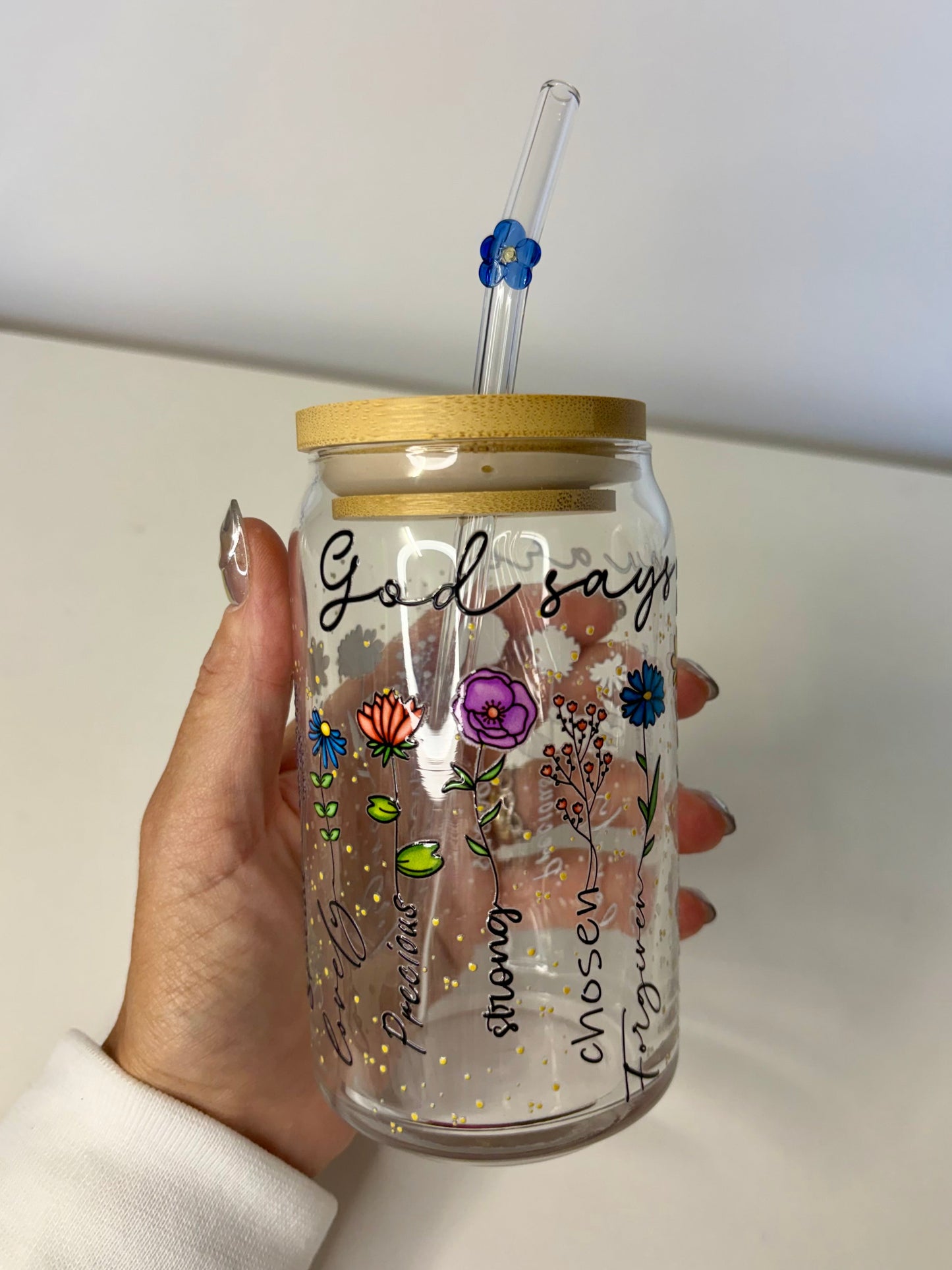 “God Says You Are” Glass Can Cup – UV DTF Christian Inspirational Cup, Flower Glass Straw & Bamboo Lid (16oz)