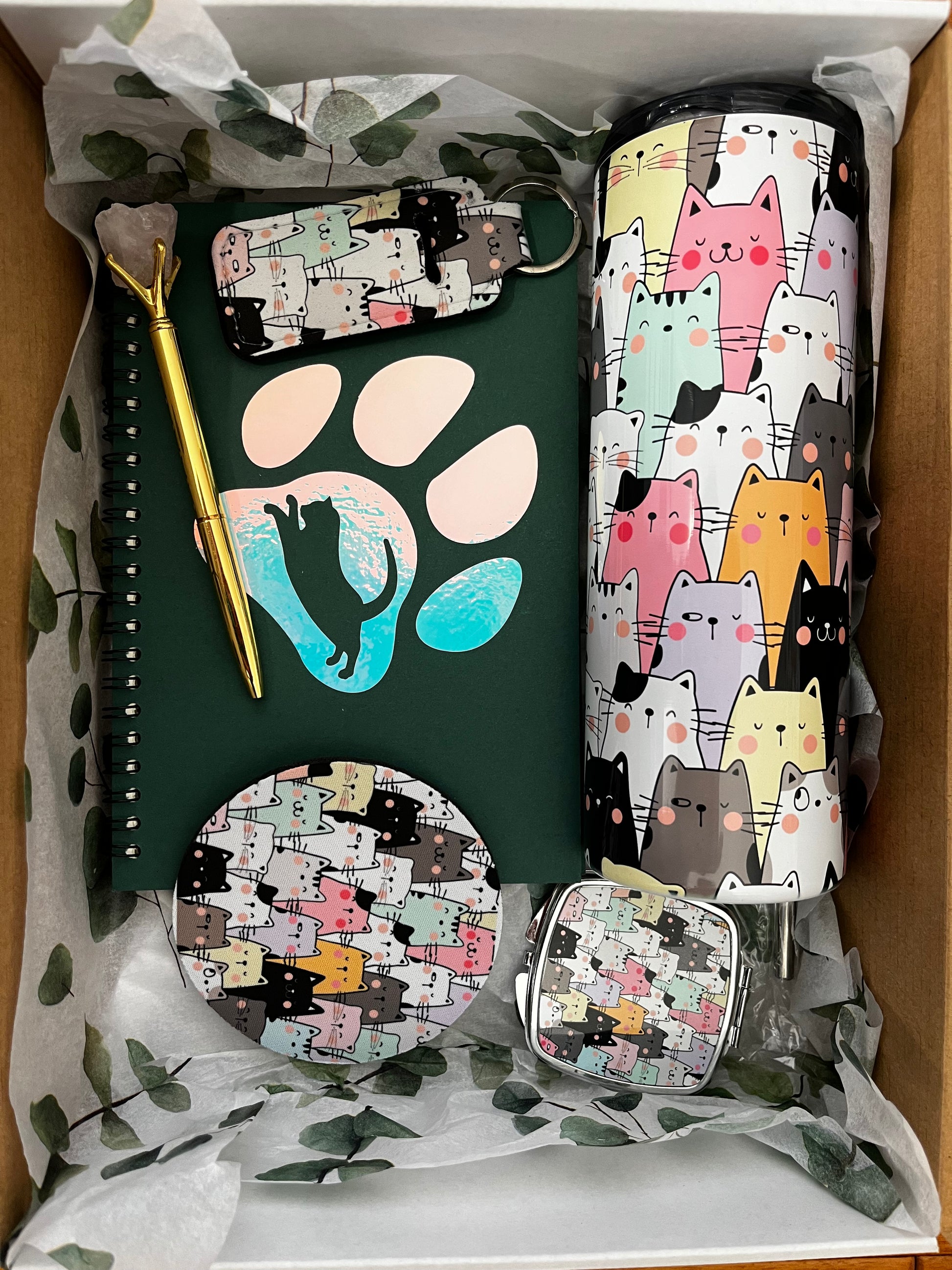 The cat ultimate gift box - Keila Makes It