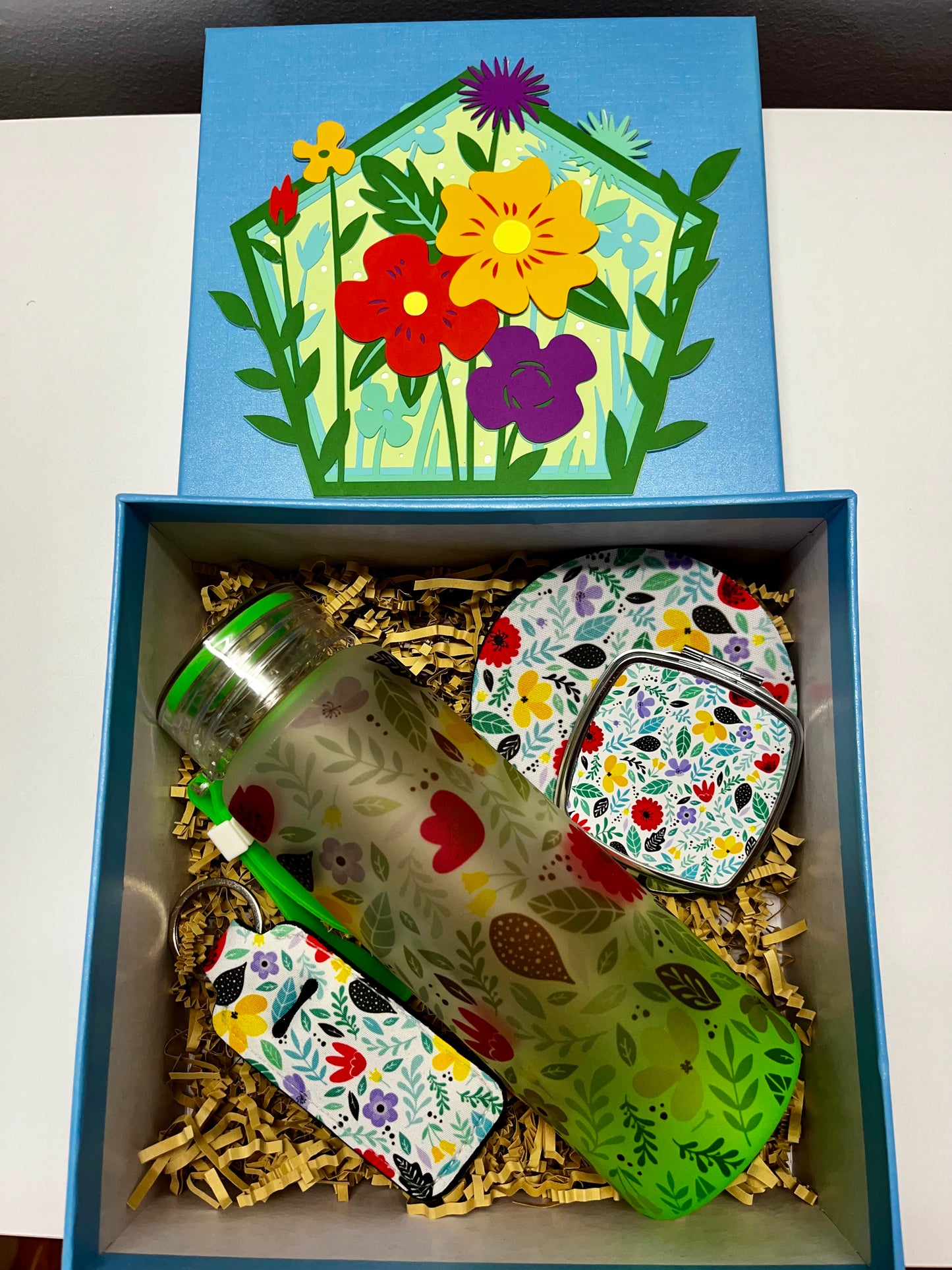 Flower combo gift box - Keila Makes It